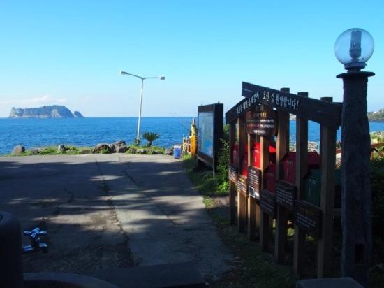 Black Rosehouse Seogwipo Exterior foto