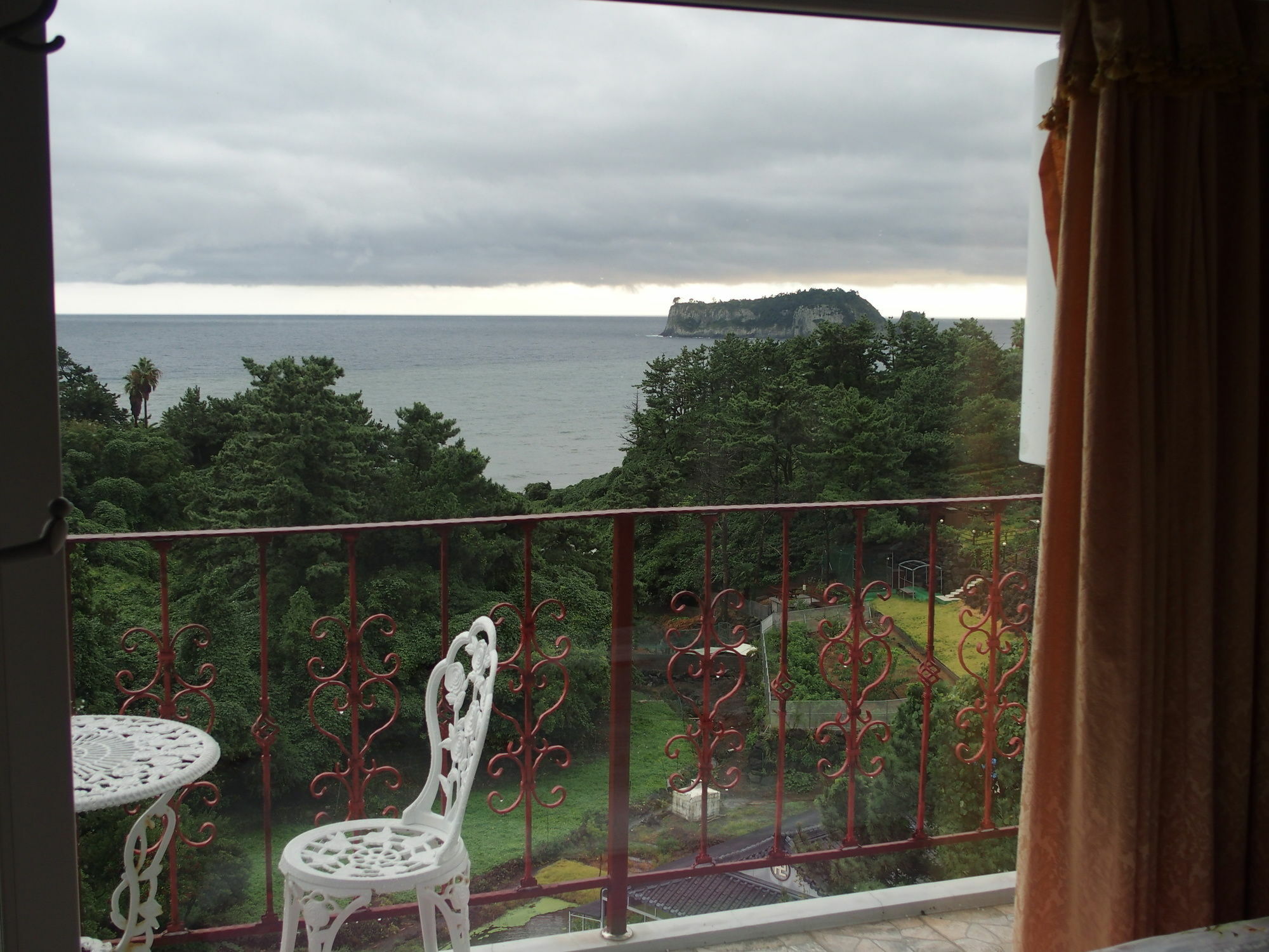 Black Rosehouse Seogwipo Exterior foto